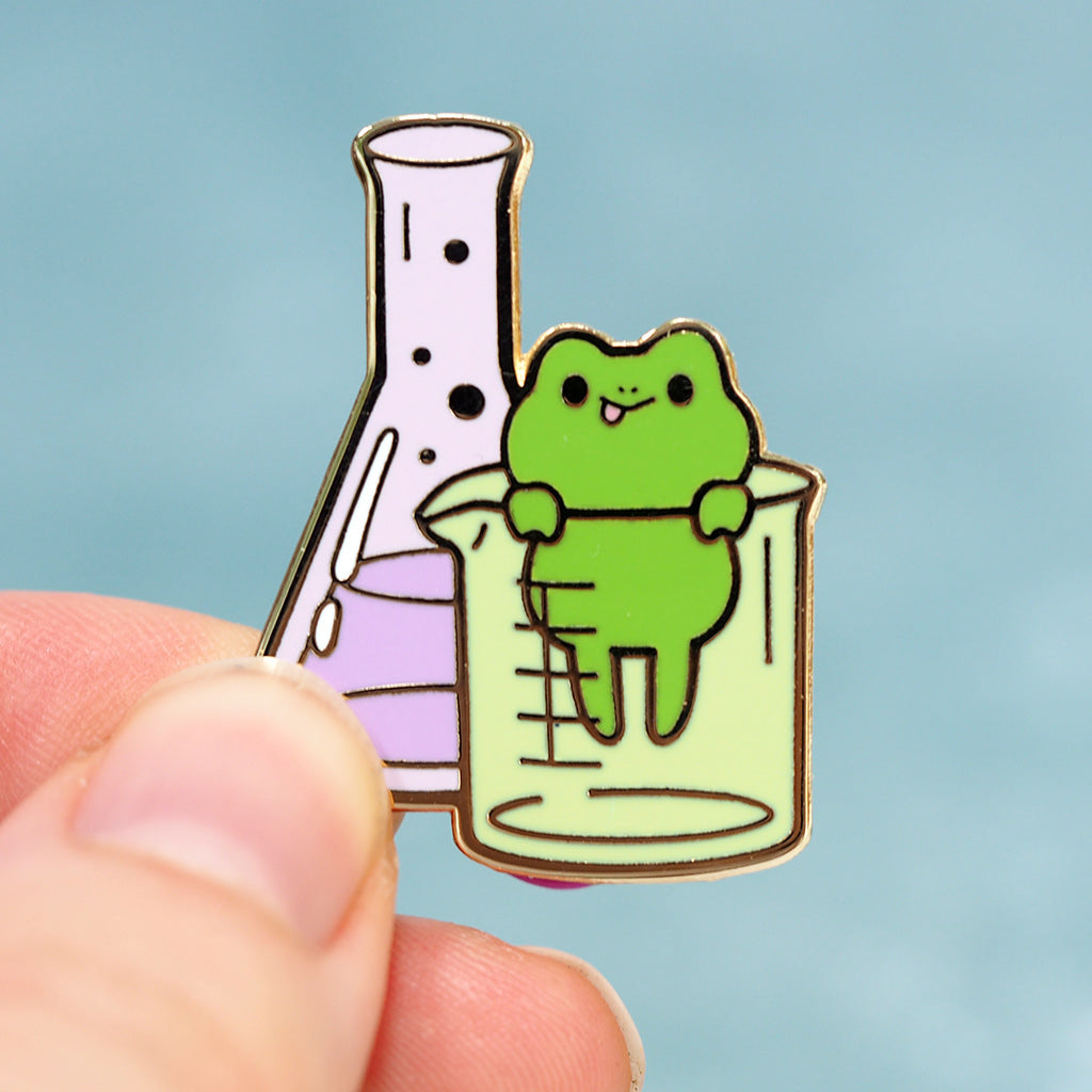 Gentle-frog x Lady-frog Enamel Pin – duluduludesign