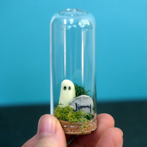 Pet Ghost Friend - Glow-in-the-dark Terrarium