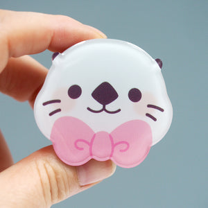 Bowtie Otter Phone Grip