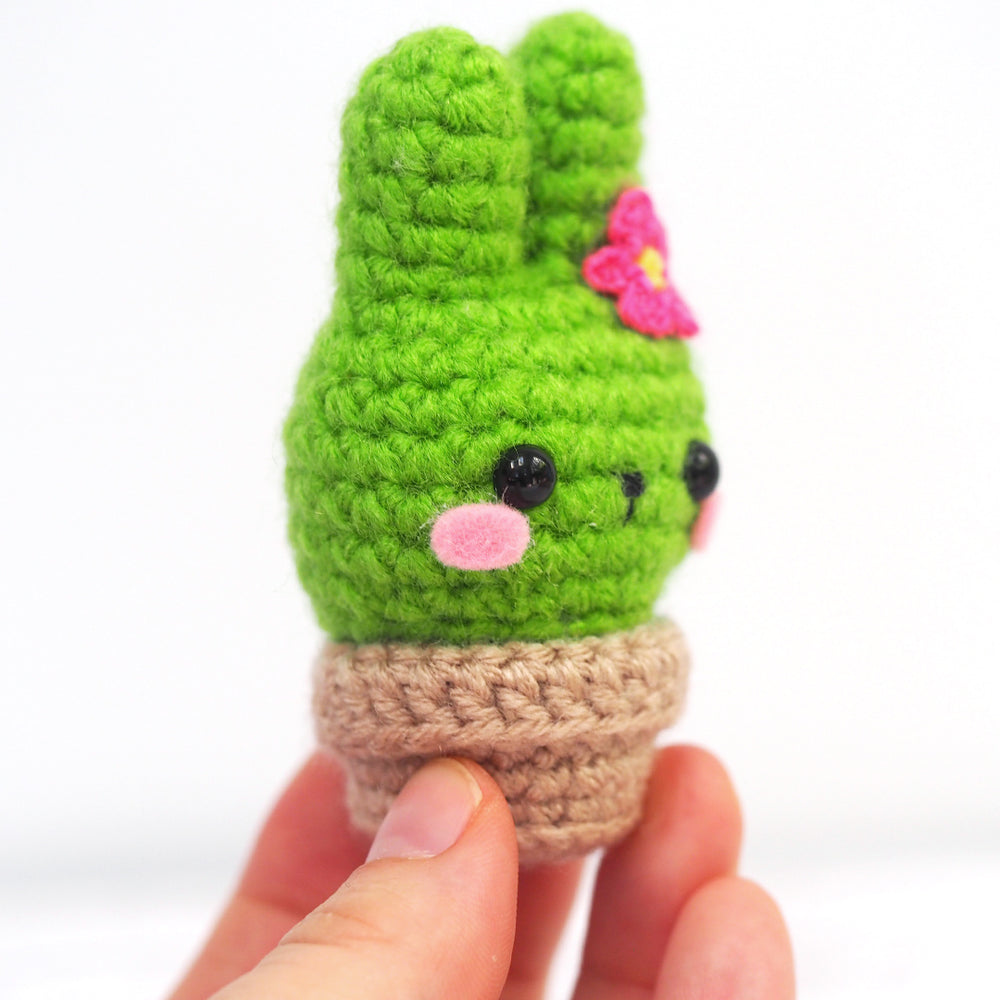 
            
                Load image into Gallery viewer, Cactus Bunny Amigurumi
            
        