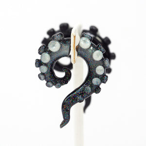
            
                Load image into Gallery viewer, Octopus Tentacles - Faux Gauge Earrings - Glow In The Dark - Small
            
        