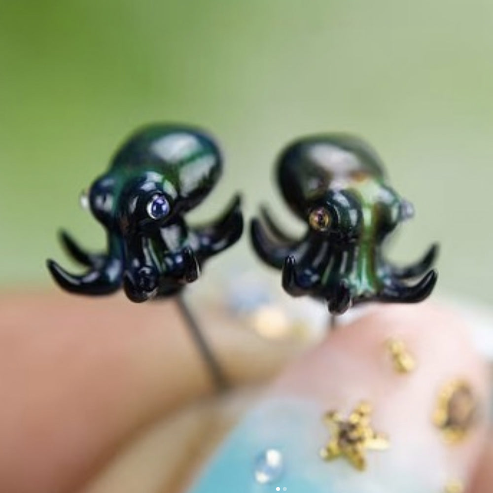 Mini Octopus - Color-Changing Stud Earrings
