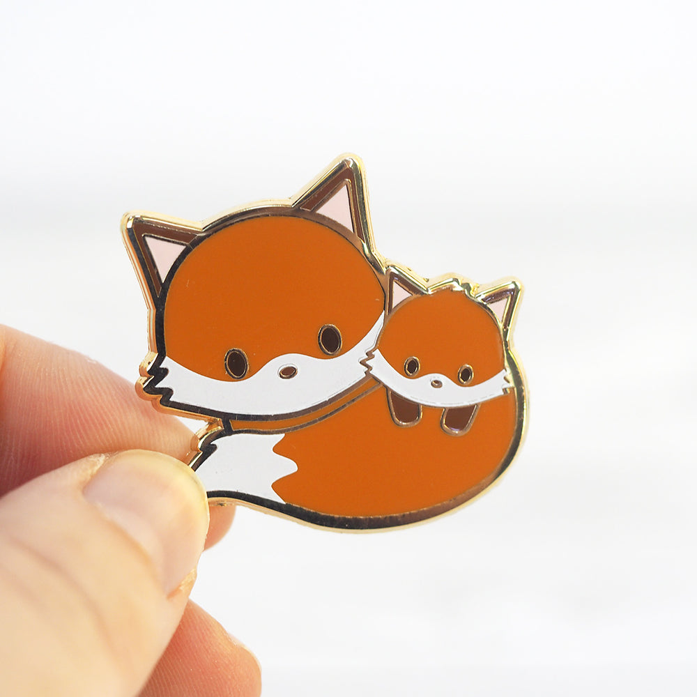 Fox and Baby - Metal Enameled Pin
