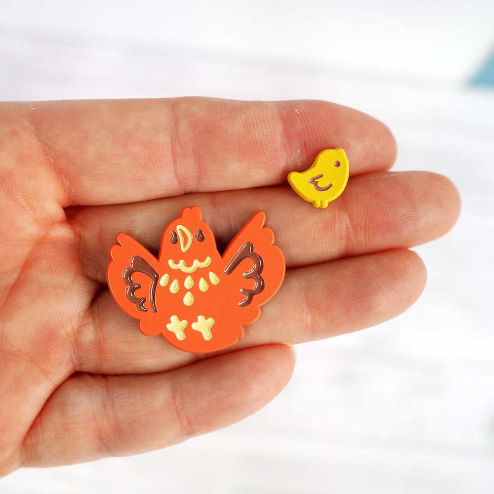 
            
                Load image into Gallery viewer, Chickens Enamel Pin Set
            
        