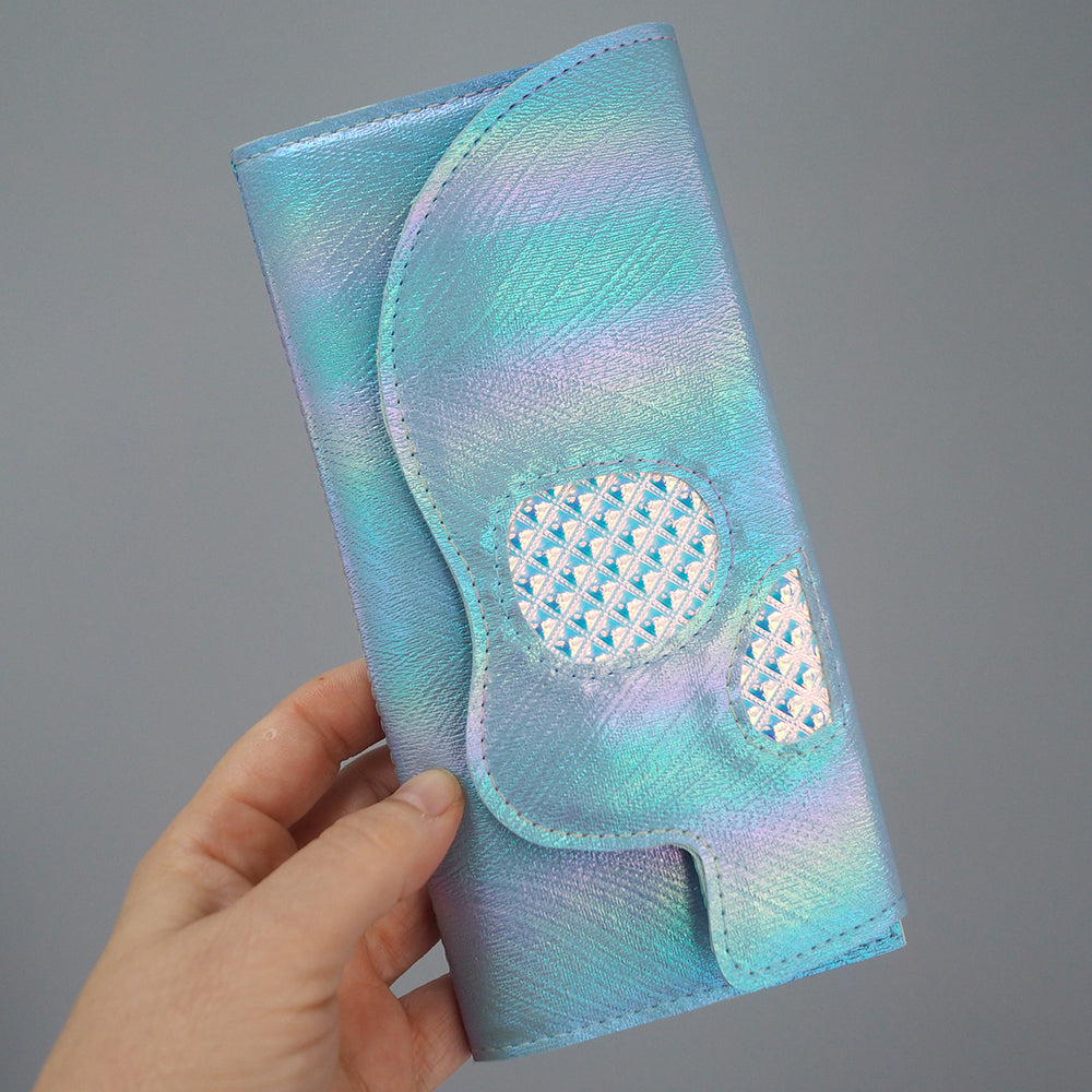 
            
                Load image into Gallery viewer, Skull Tri-Fold Wallet - Blue Unicorn Sparkle
            
        