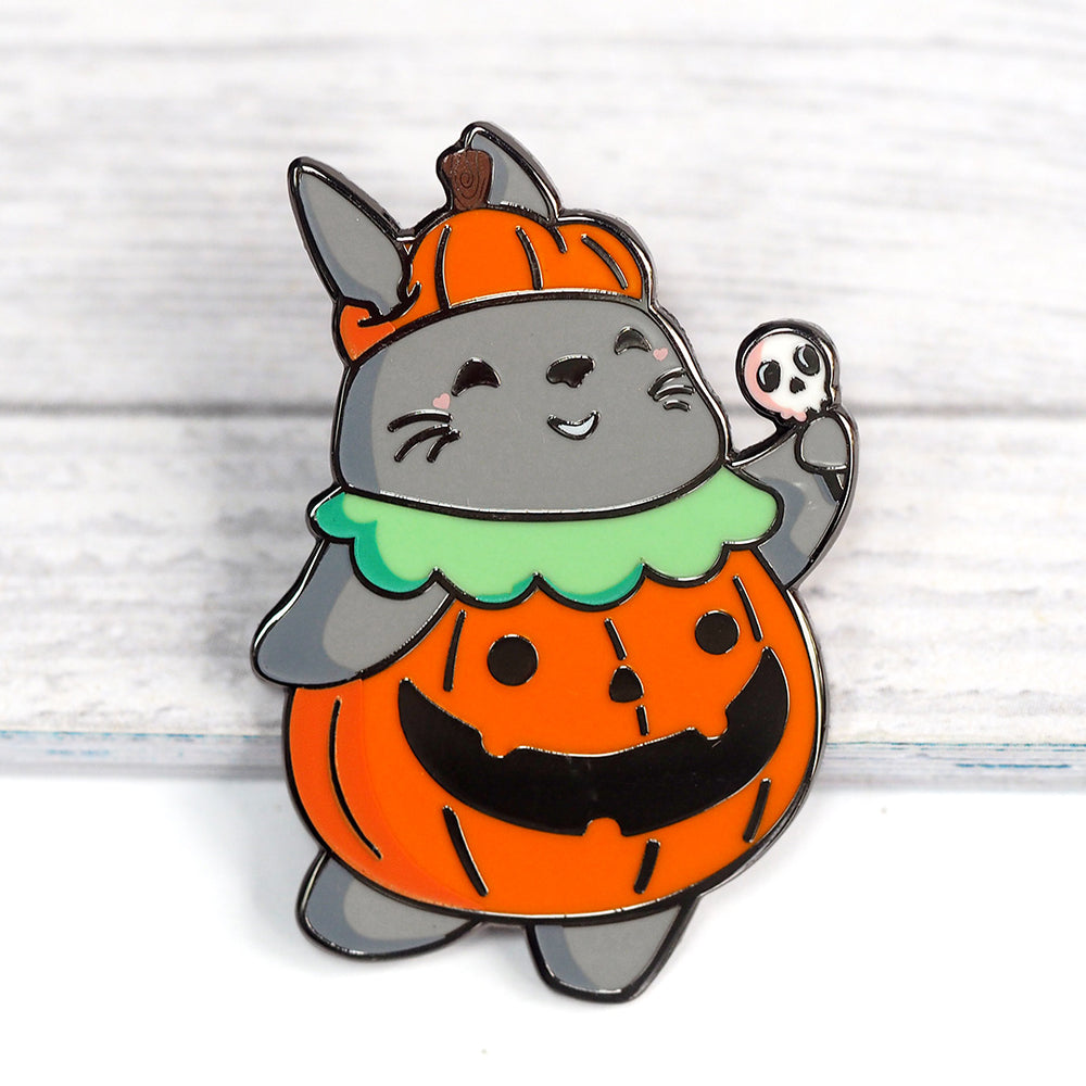 Totoro Pumpkin - Metal Enamel Pin
