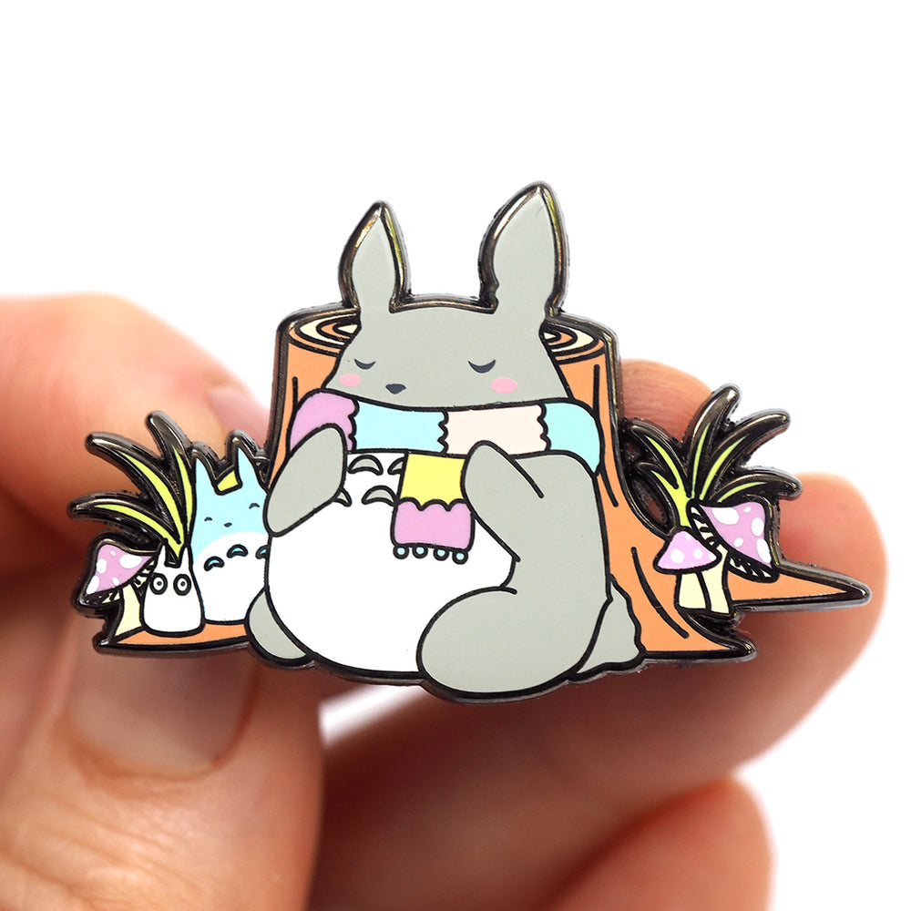 Cozy Totoro - Metal Enamel Pin