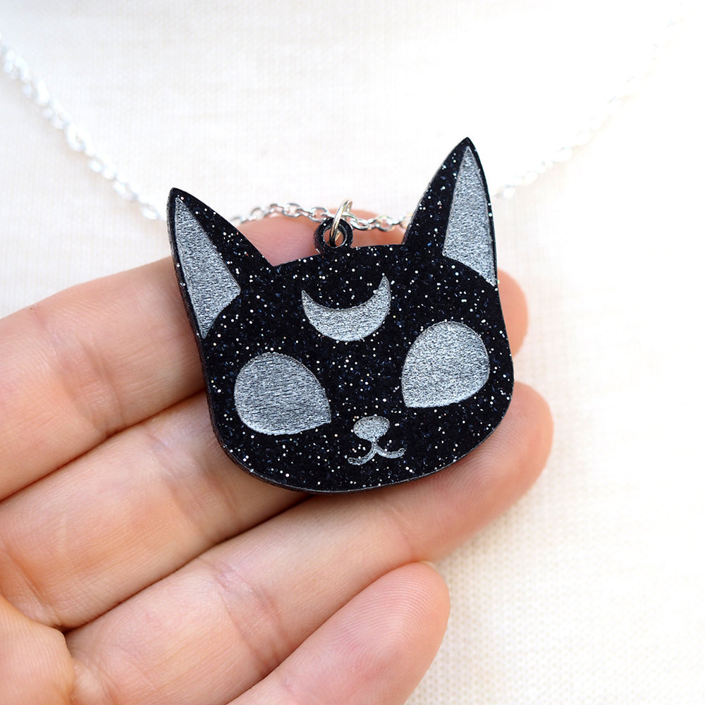 
            
                Load image into Gallery viewer, Luna Cat Necklace
            
        