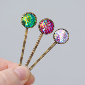 
            
                Load image into Gallery viewer, Mermaid Scales Bobby Pin Set / Hair Slides
            
        