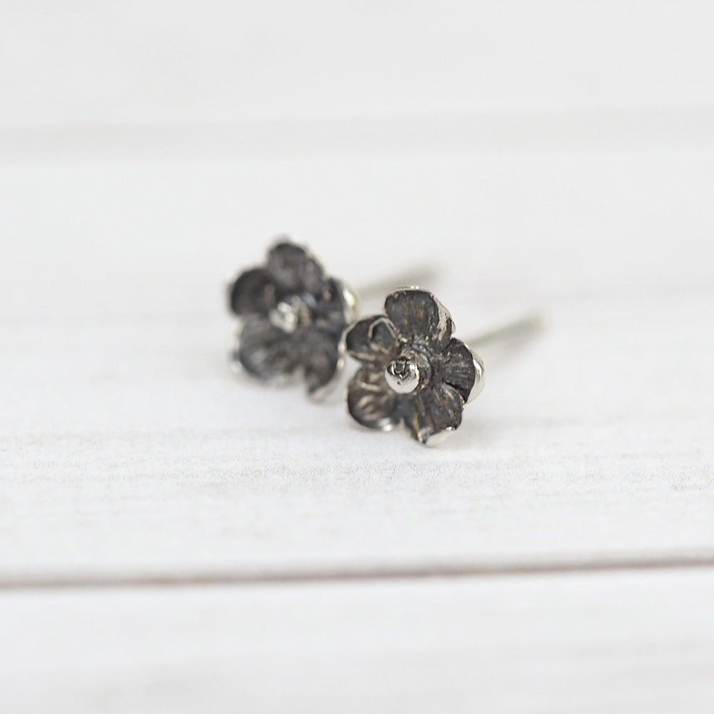 
            
                Load image into Gallery viewer, Tiny Little  Flower Stud Earrings - Sterling Silver
            
        
