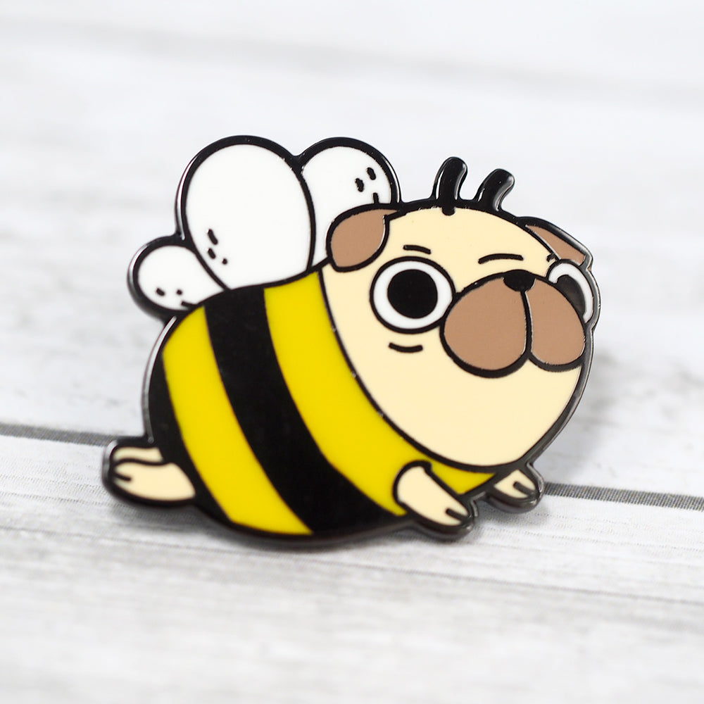 
            
                Load image into Gallery viewer, Pug Bee - Metal Enameled Pin
            
        
