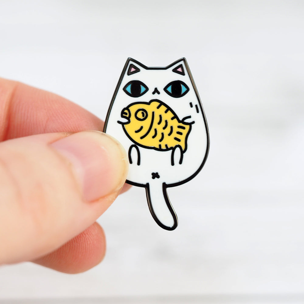 Taiyaki Cat - Metal Enameled Pin