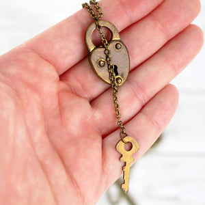 
            
                Load image into Gallery viewer, Vintage Lock &amp;amp; Key Necklace
            
        