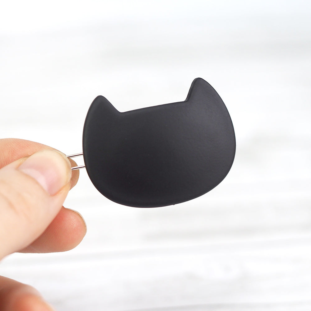 
            
                Load image into Gallery viewer, Cat Hair Clip / Barrette - Black
            
        