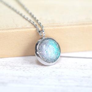 Dainty Circle Necklace - Moon Glow